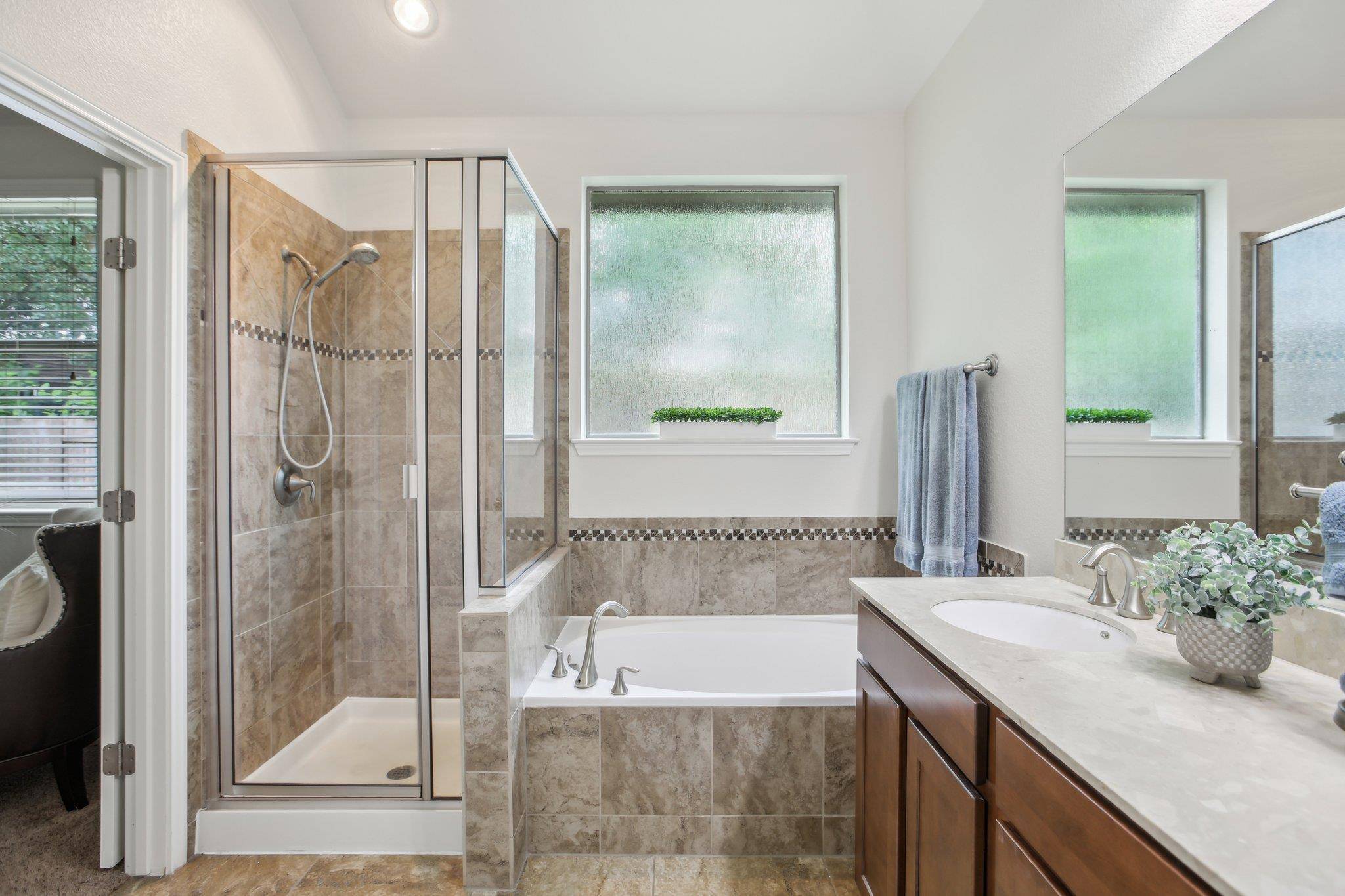 2228 Hilltop Climb DR, Leander, TX 78641