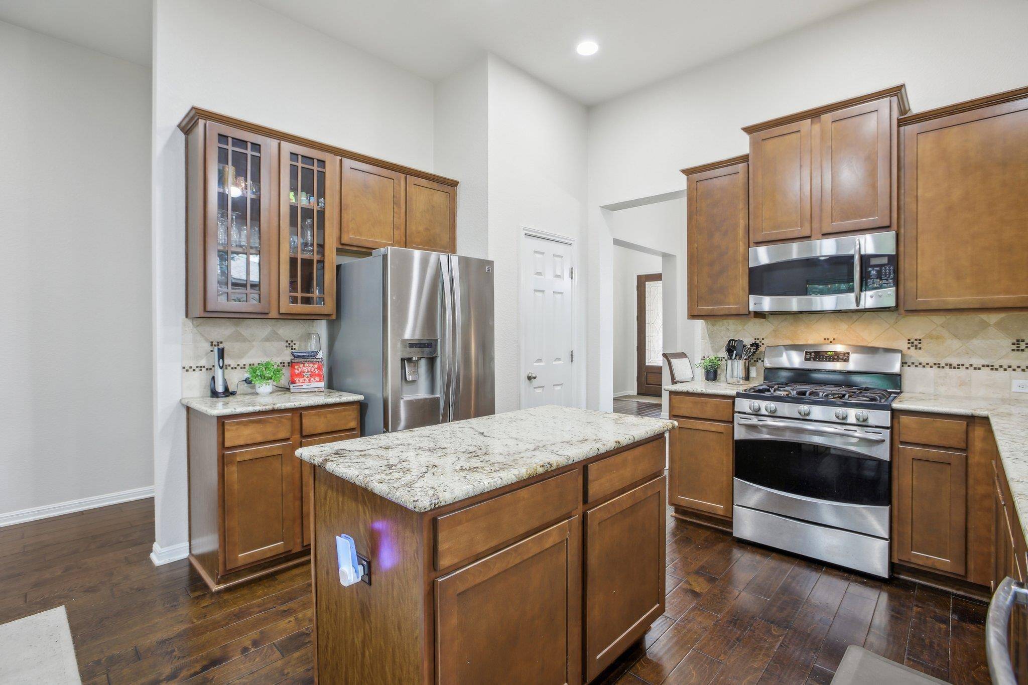 2228 Hilltop Climb DR, Leander, TX 78641