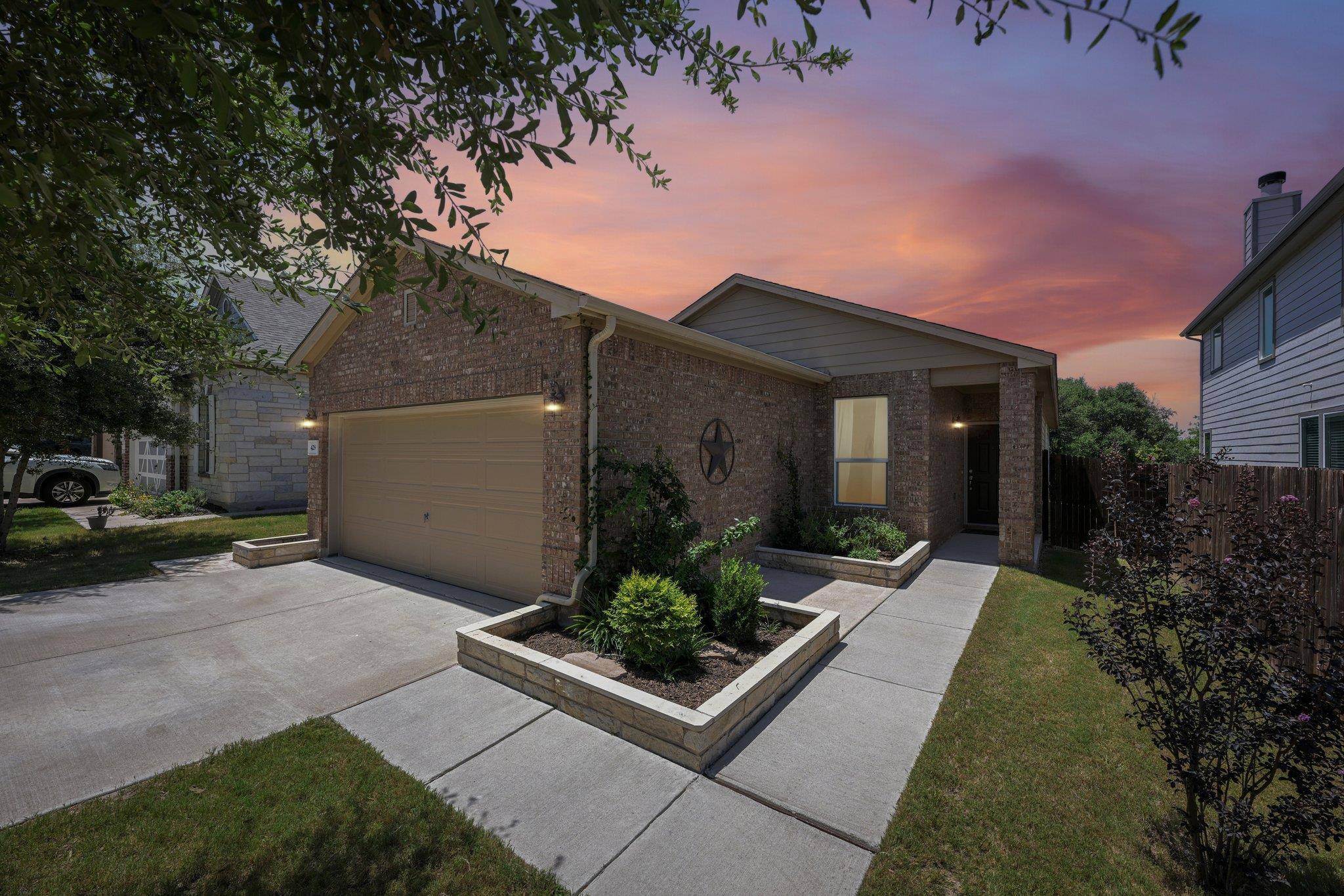 428 Los Cobos LN, Georgetown, TX 78626