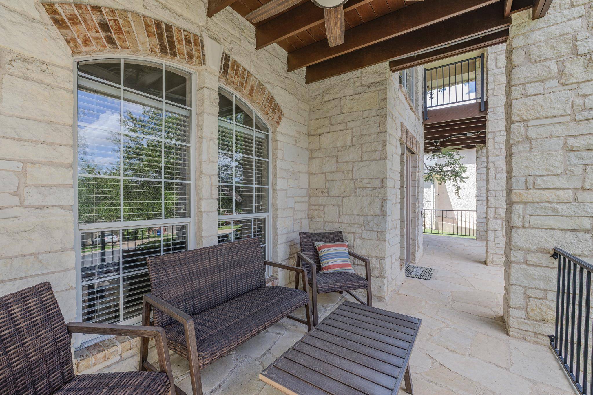 10200 Spicewood PKWY, Austin, TX 78750