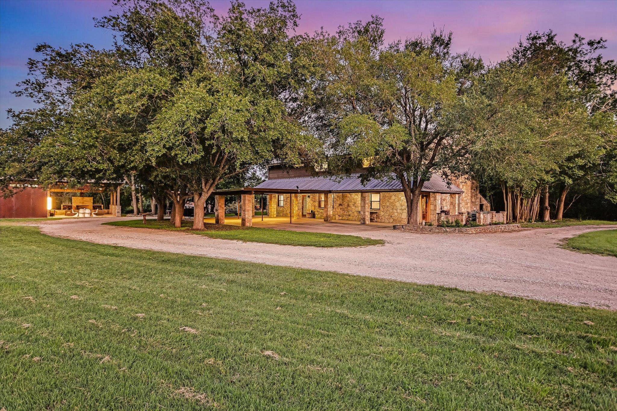 4301 Lone Man Mountain RD, Wimberley, TX 78676