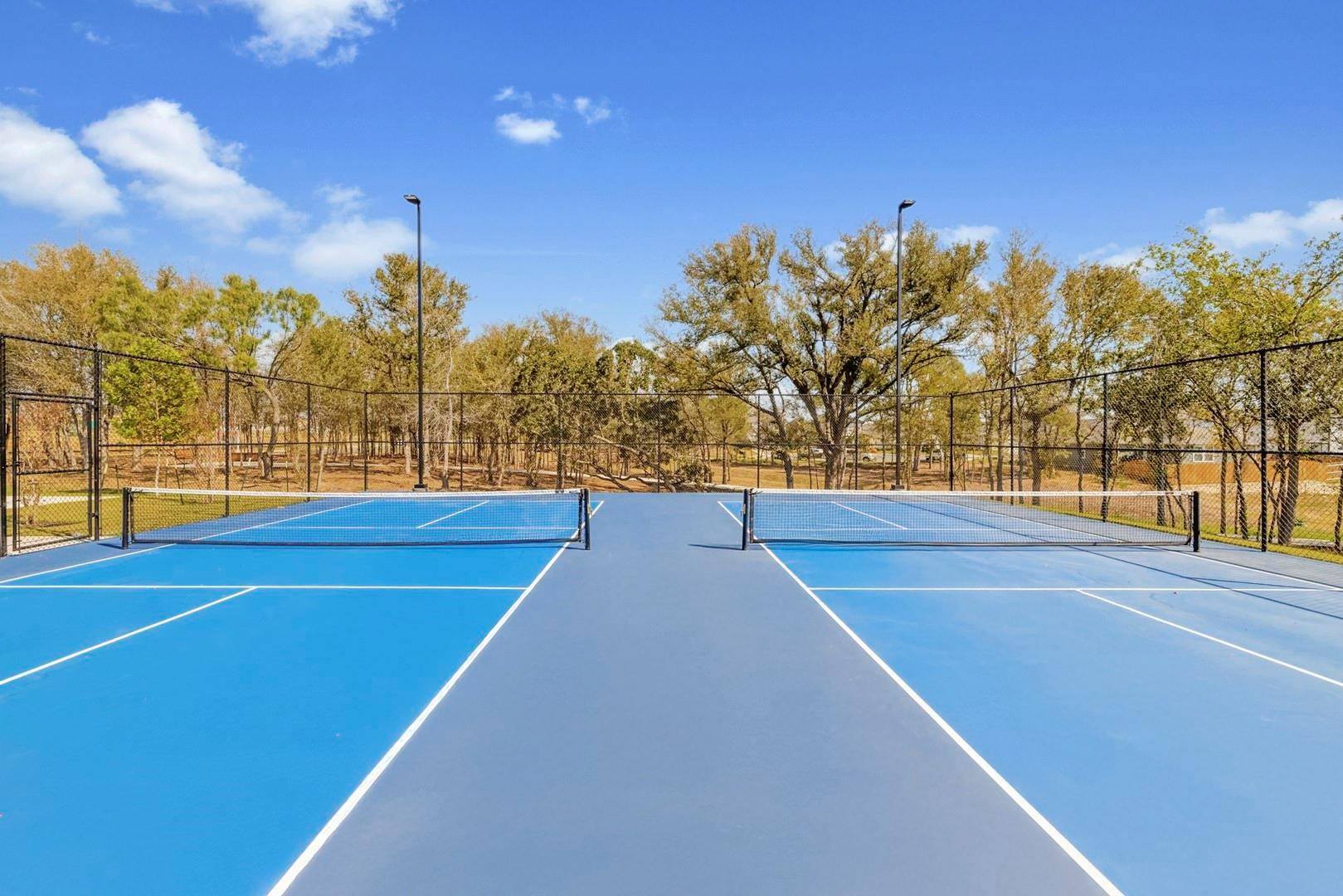 215 Hornet ST, Elgin, TX 78621