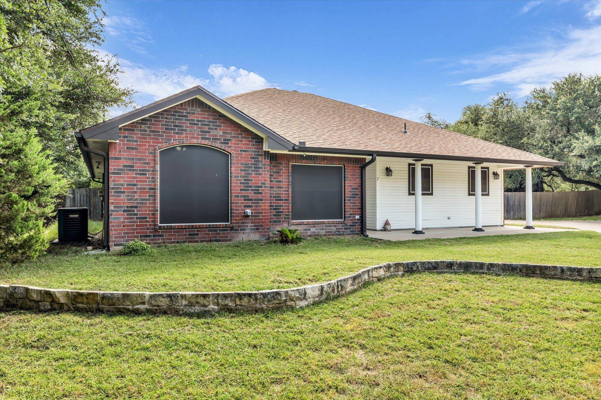 7 Market LOOP, Morgan's Point Resort, TX 76513