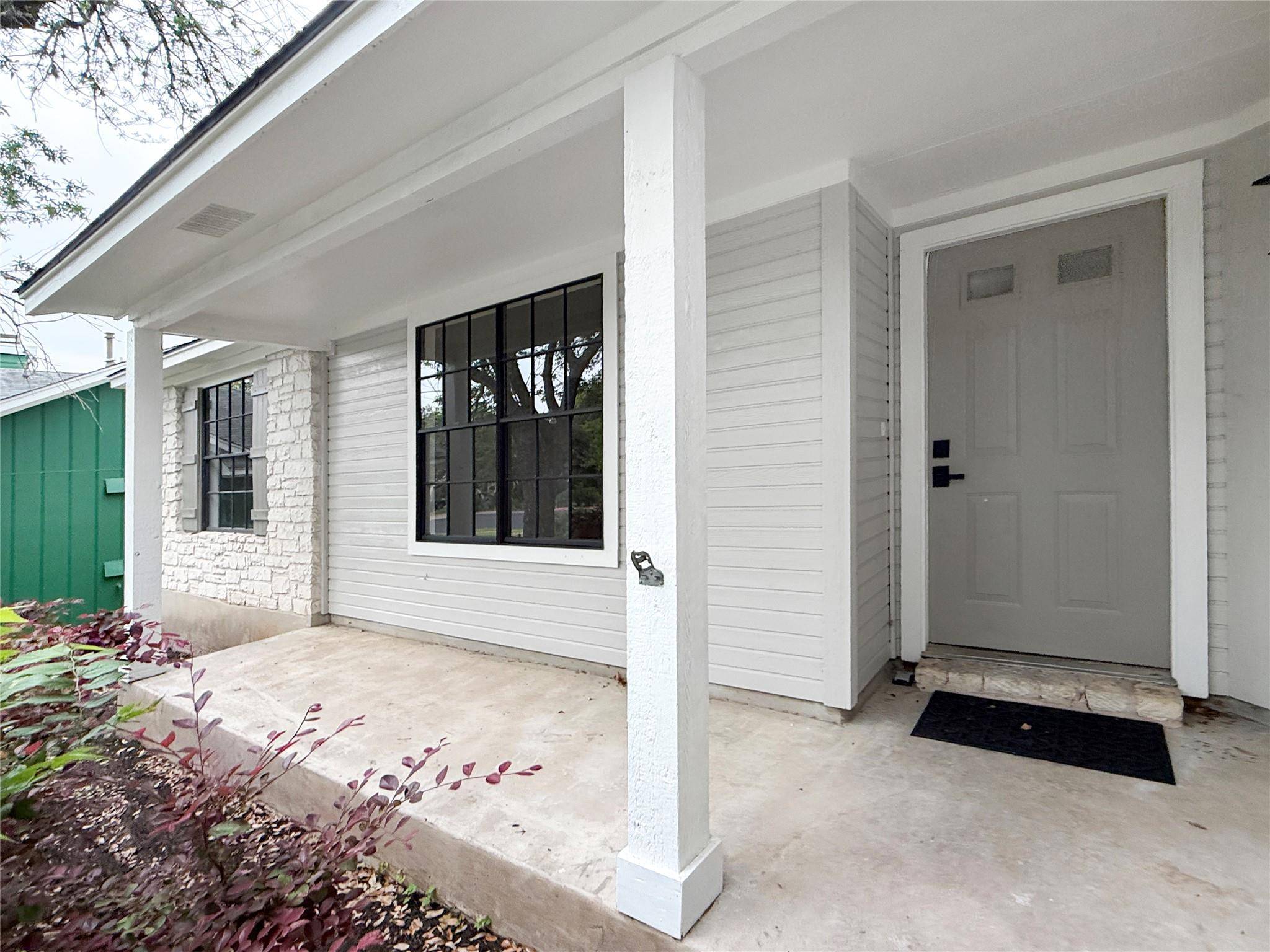 8814 United Kingdom DR, Austin, TX 78748