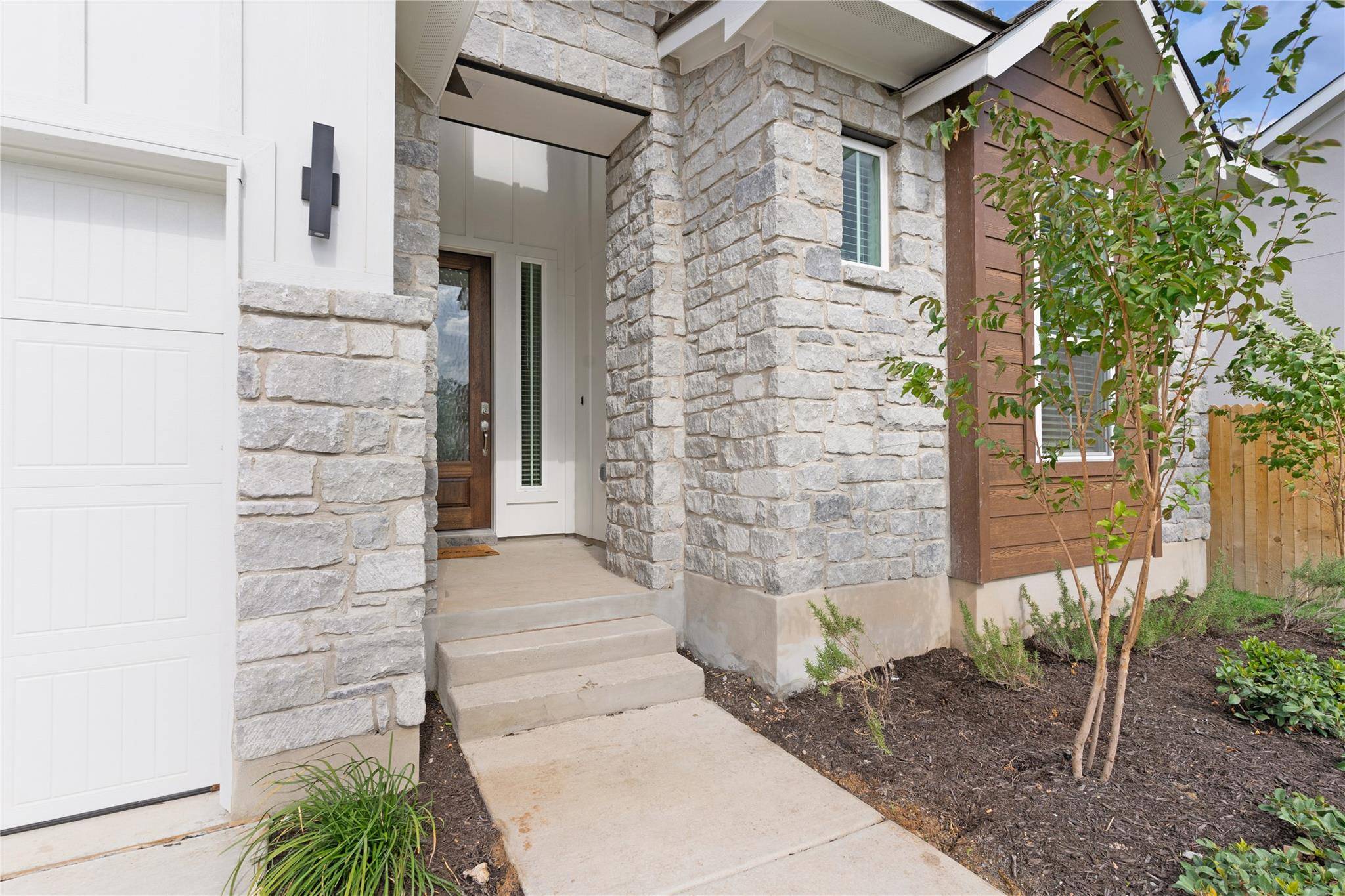 313 West Faulkner ST, Liberty Hill, TX 78642