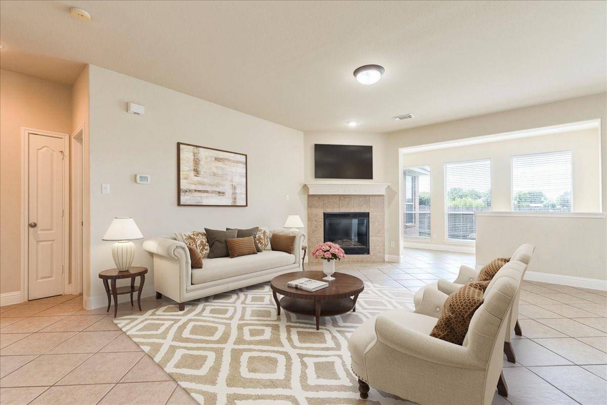 3831 Aqua LN, Round Rock, TX 78681