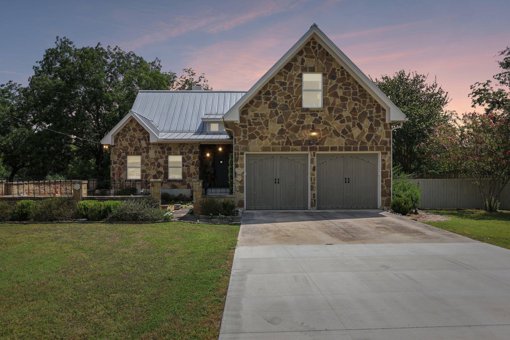 246 Blanco DR, Wimberley, TX 78676