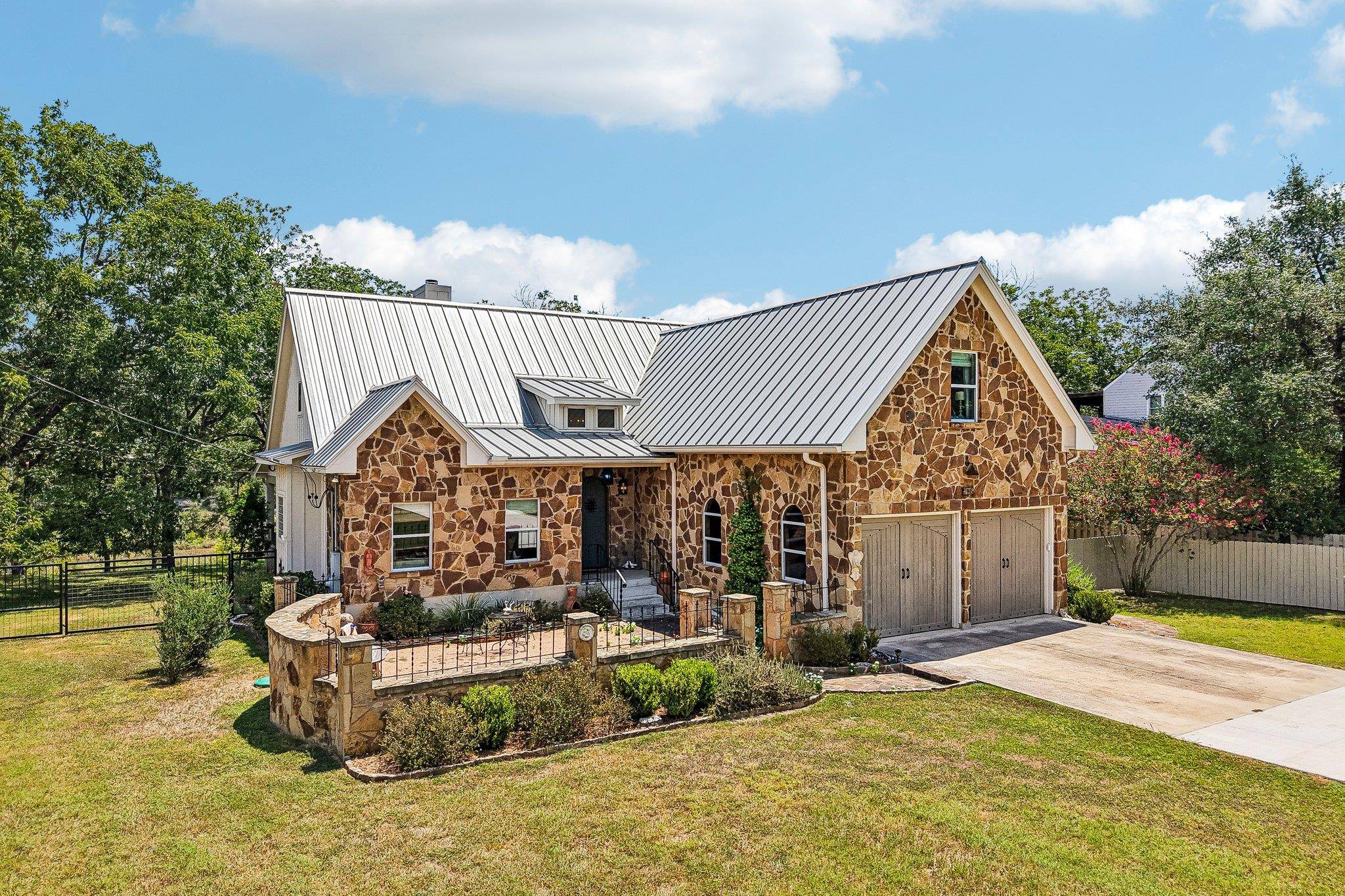 246 Blanco DR, Wimberley, TX 78676