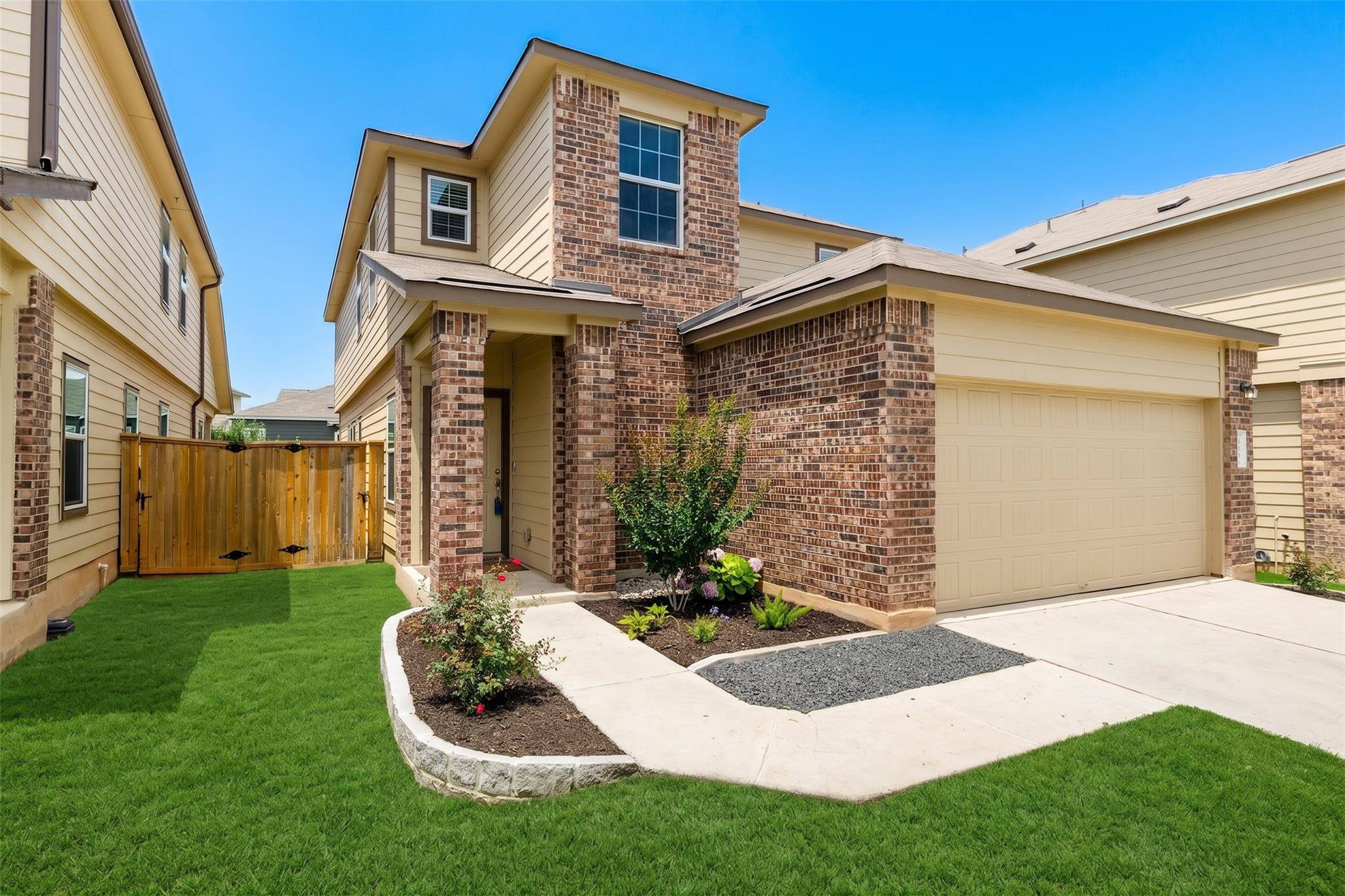 425 Perfect World LOOP, Jarrell, TX 76537