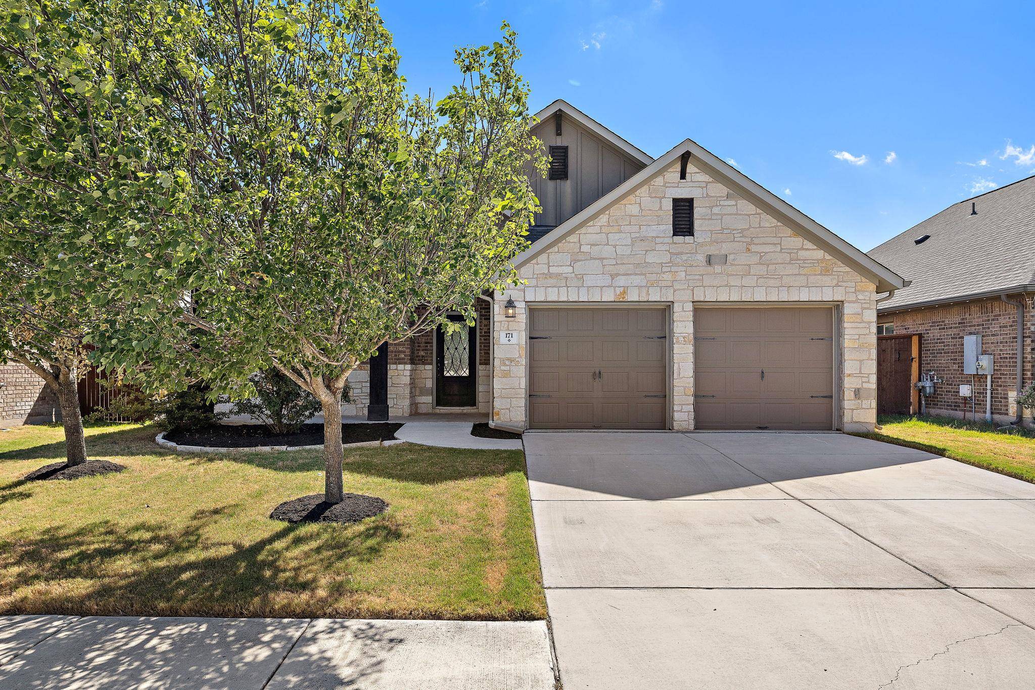 171 Salt Fork DR, Liberty Hill, TX 78642