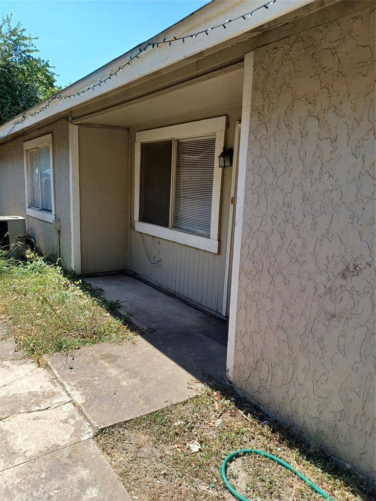 6711 Sandshof DR, Austin, TX 78724