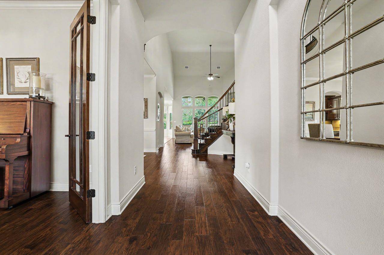 809 Prairie Dunes DR, Georgetown, TX 78628