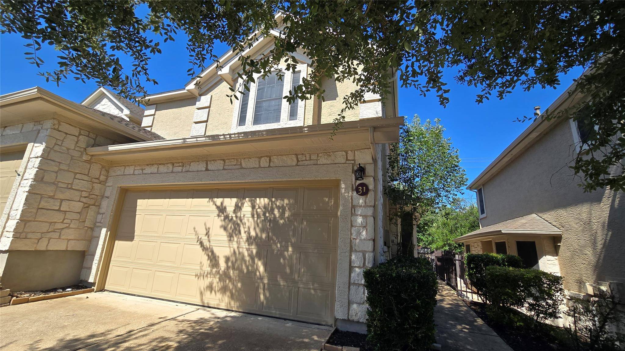 3300 Forest Creek DR #31, Round Rock, TX 78664