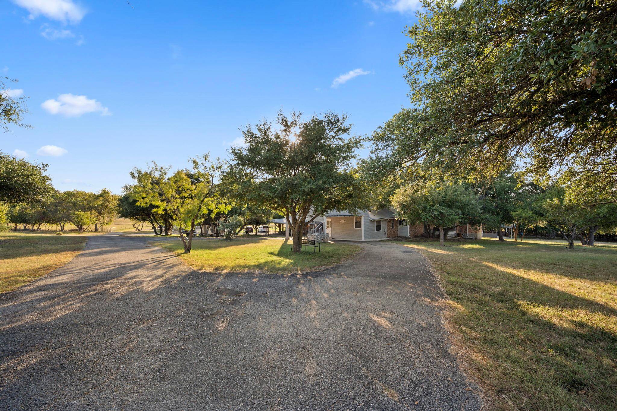 680 County Road 130, Georgetown, TX 78626