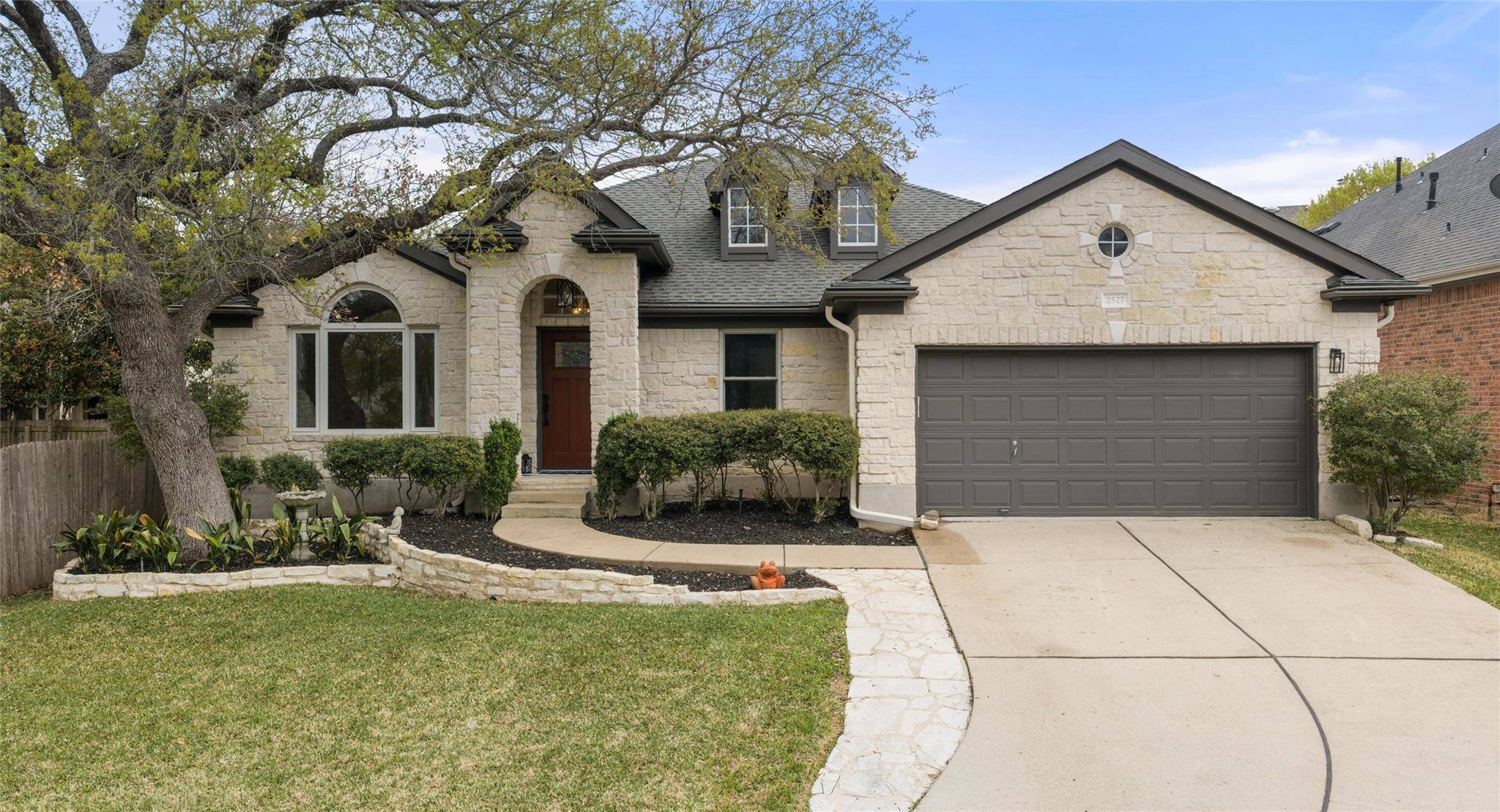 2527 Crenshaw DR, Round Rock, TX 78664