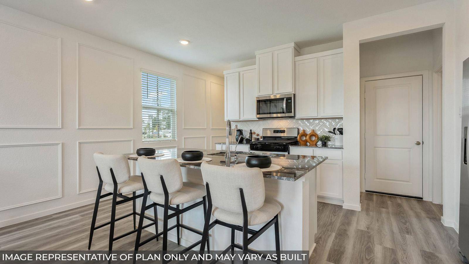 376 Old Stagecoach RD, Jarrell, TX 76537