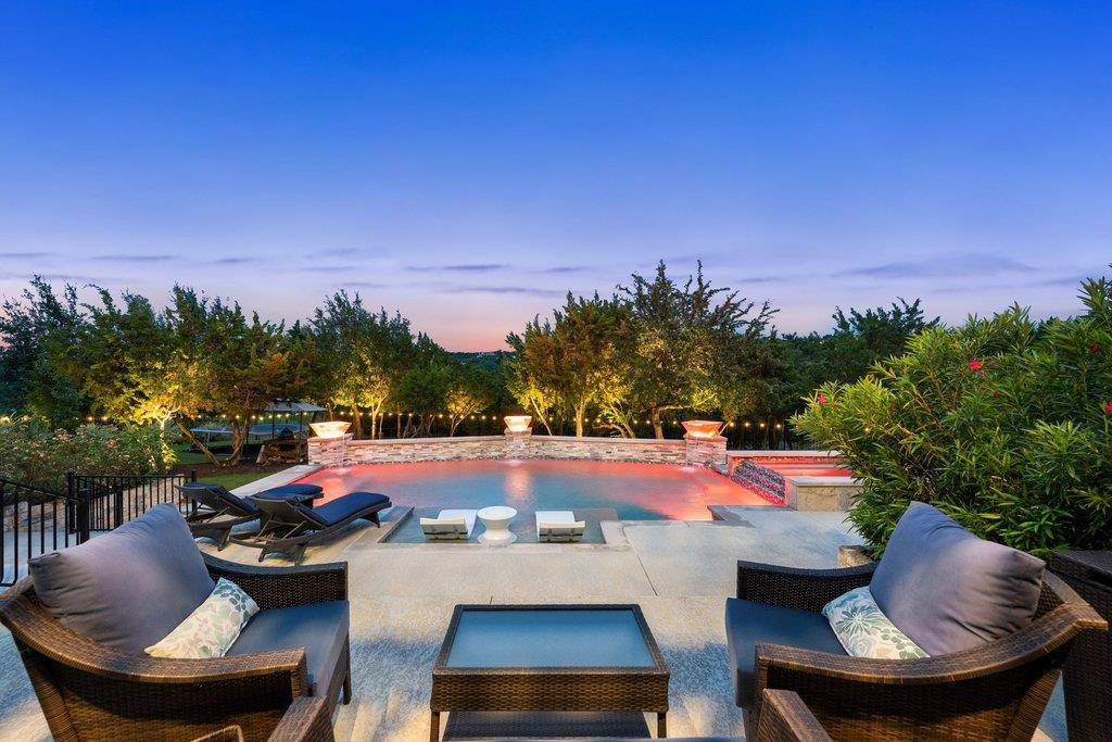 215 Lodestone LN, Austin, TX 78738