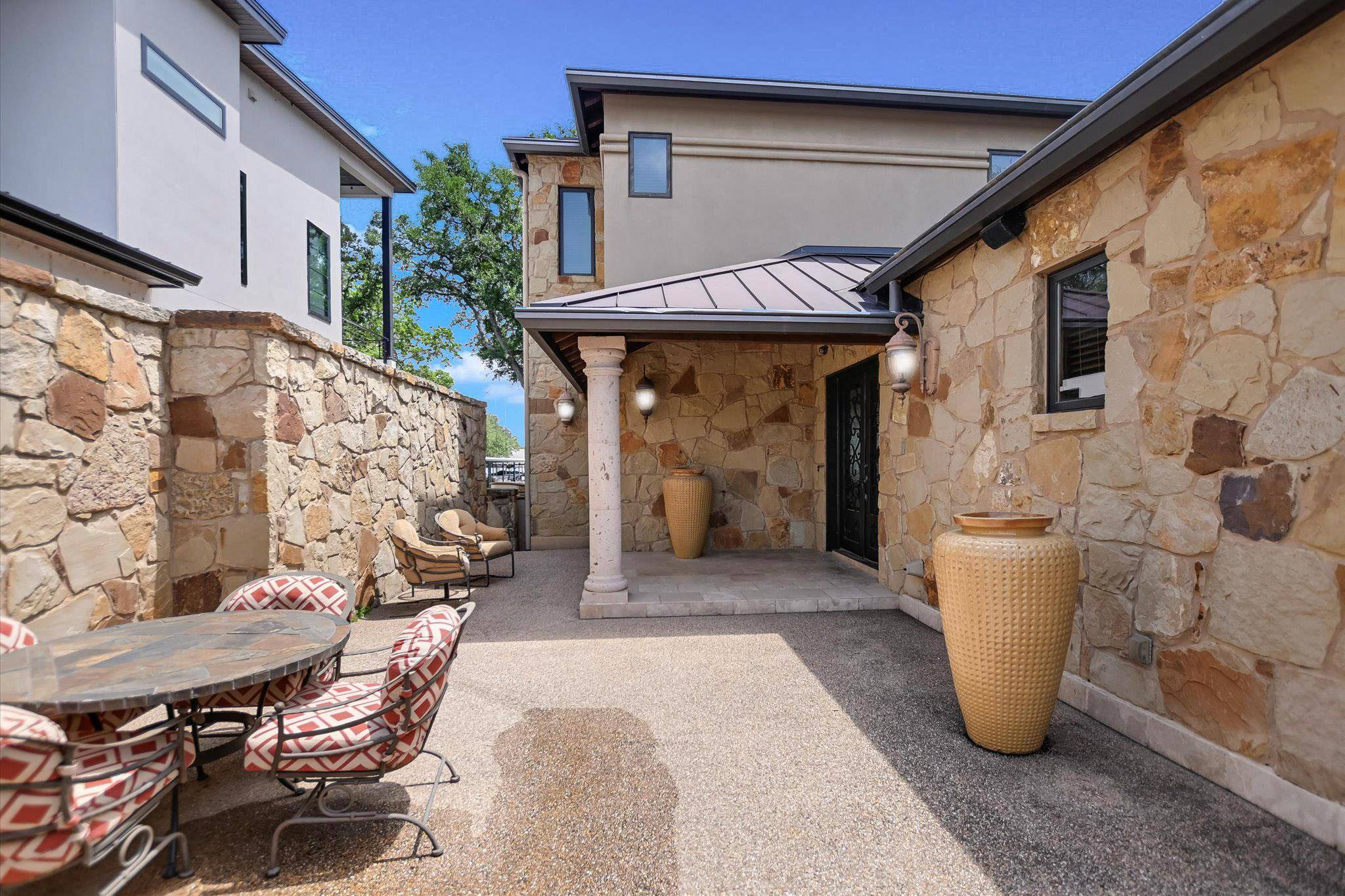 507 Sandy Mountain DR, Sunrise Beach, TX 78643