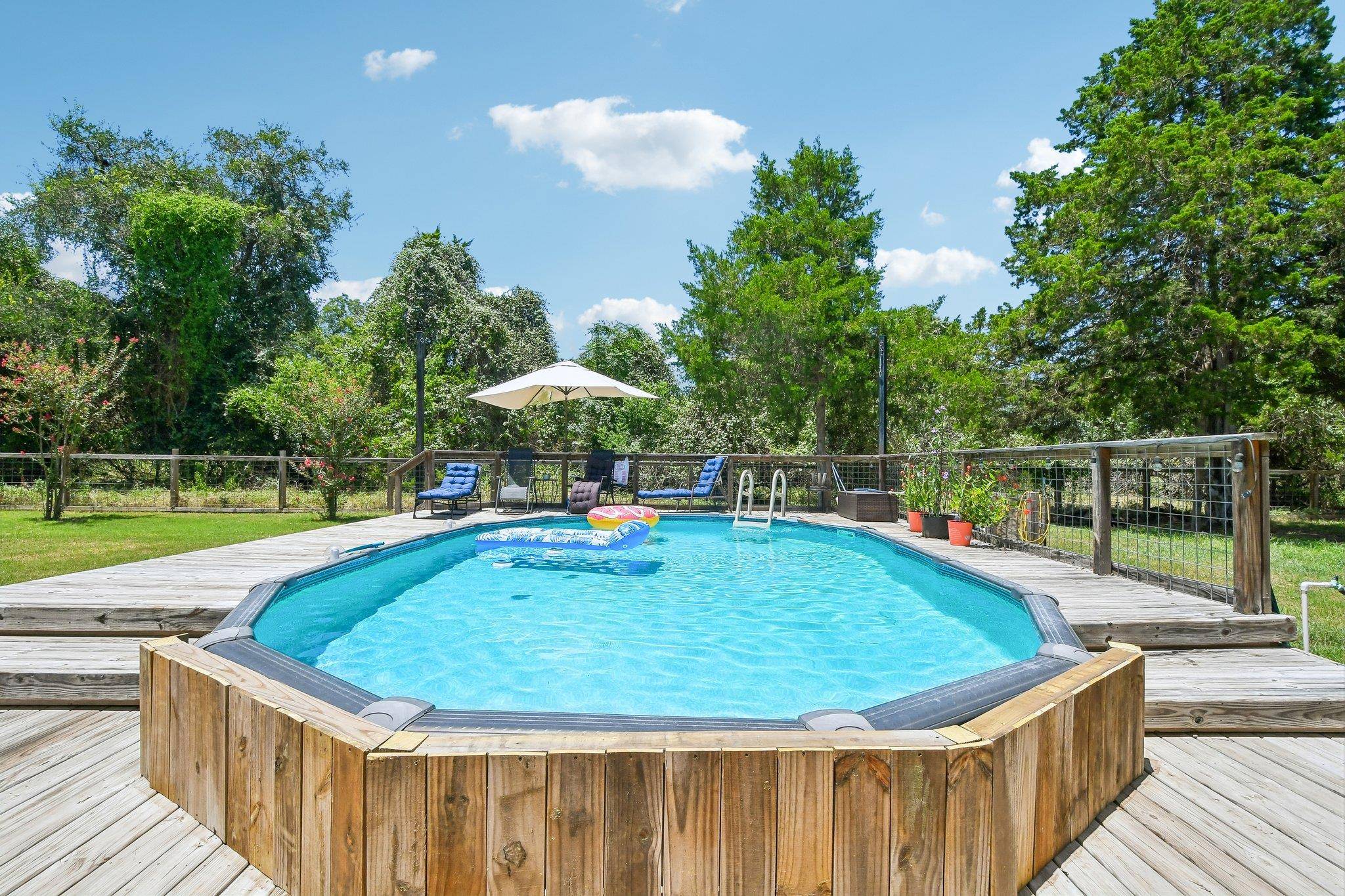 141 Upola CT, Bastrop, TX 78602