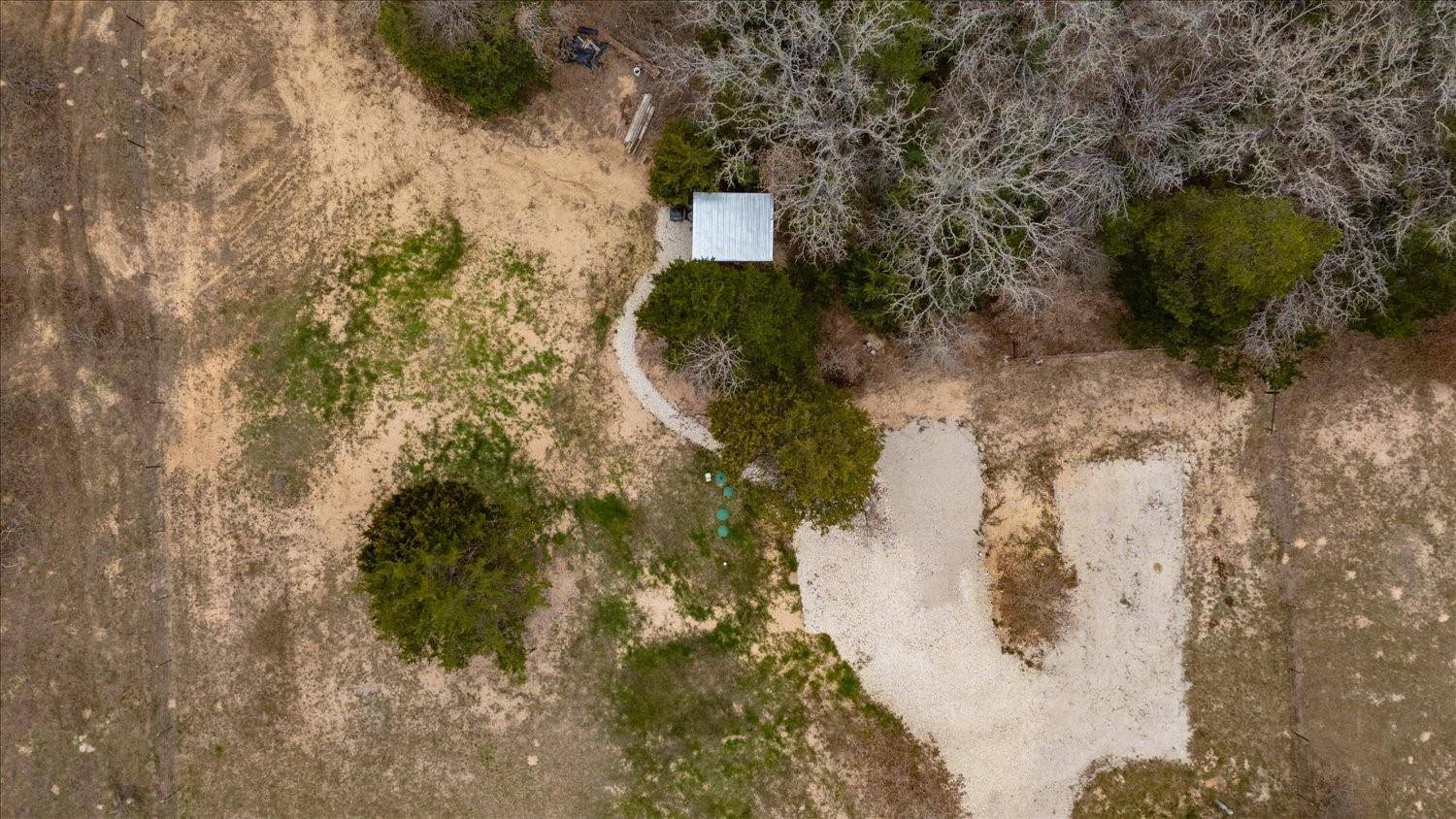 145 Eely RD, Mcdade, TX 78650