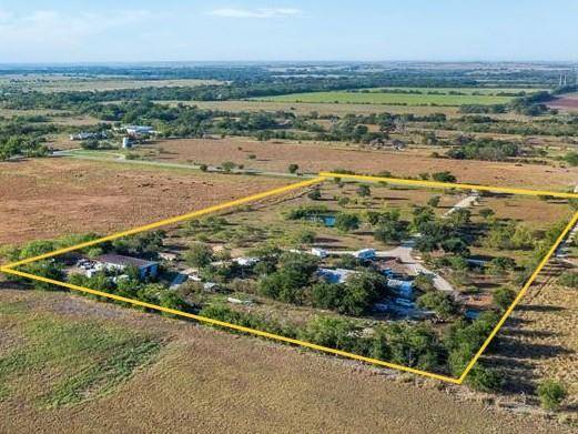 15476 San Marcos HWY, Martindale, TX 78655