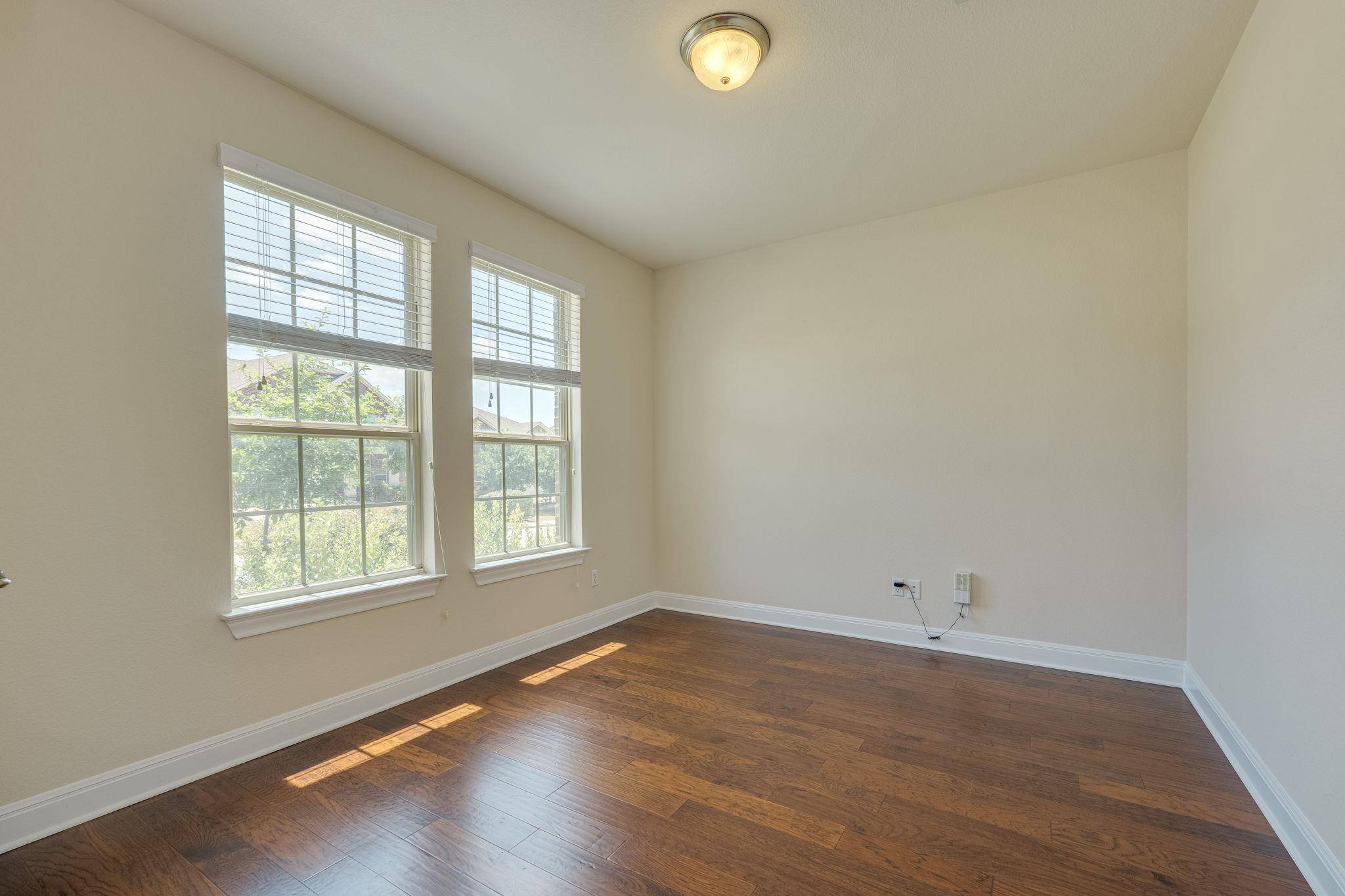 4233 Privacy Hedge ST, Leander, TX 78641