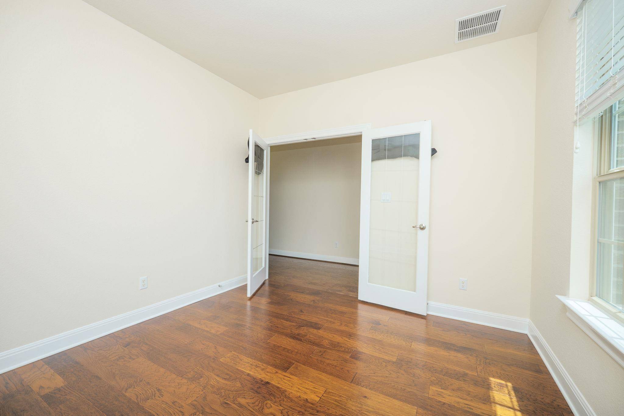 4233 Privacy Hedge ST, Leander, TX 78641