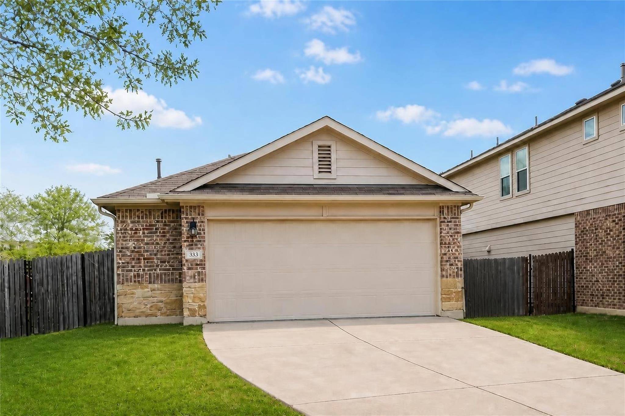 333 Blue Sage DR, Leander, TX 78641
