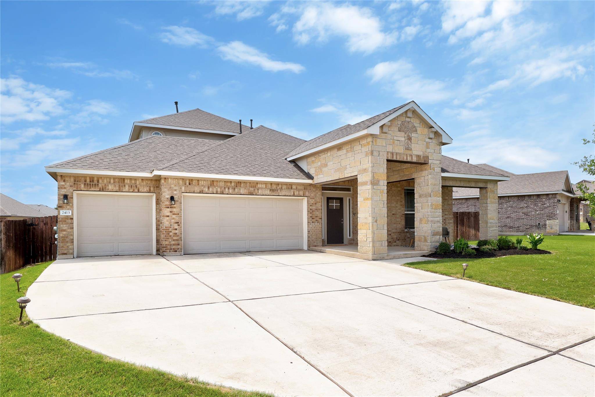 2413 Star Hill Ranch ST, Georgetown, TX 78628