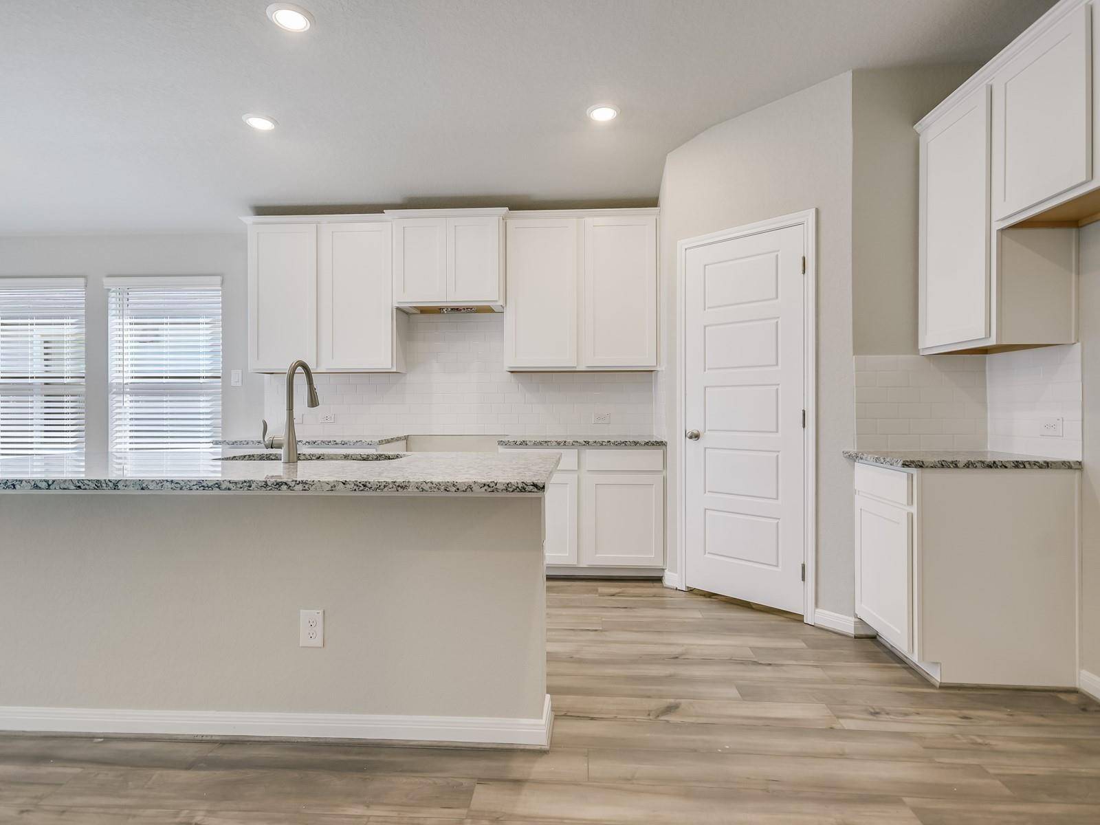 124 Sleep HOLW, Jarrell, TX 76537