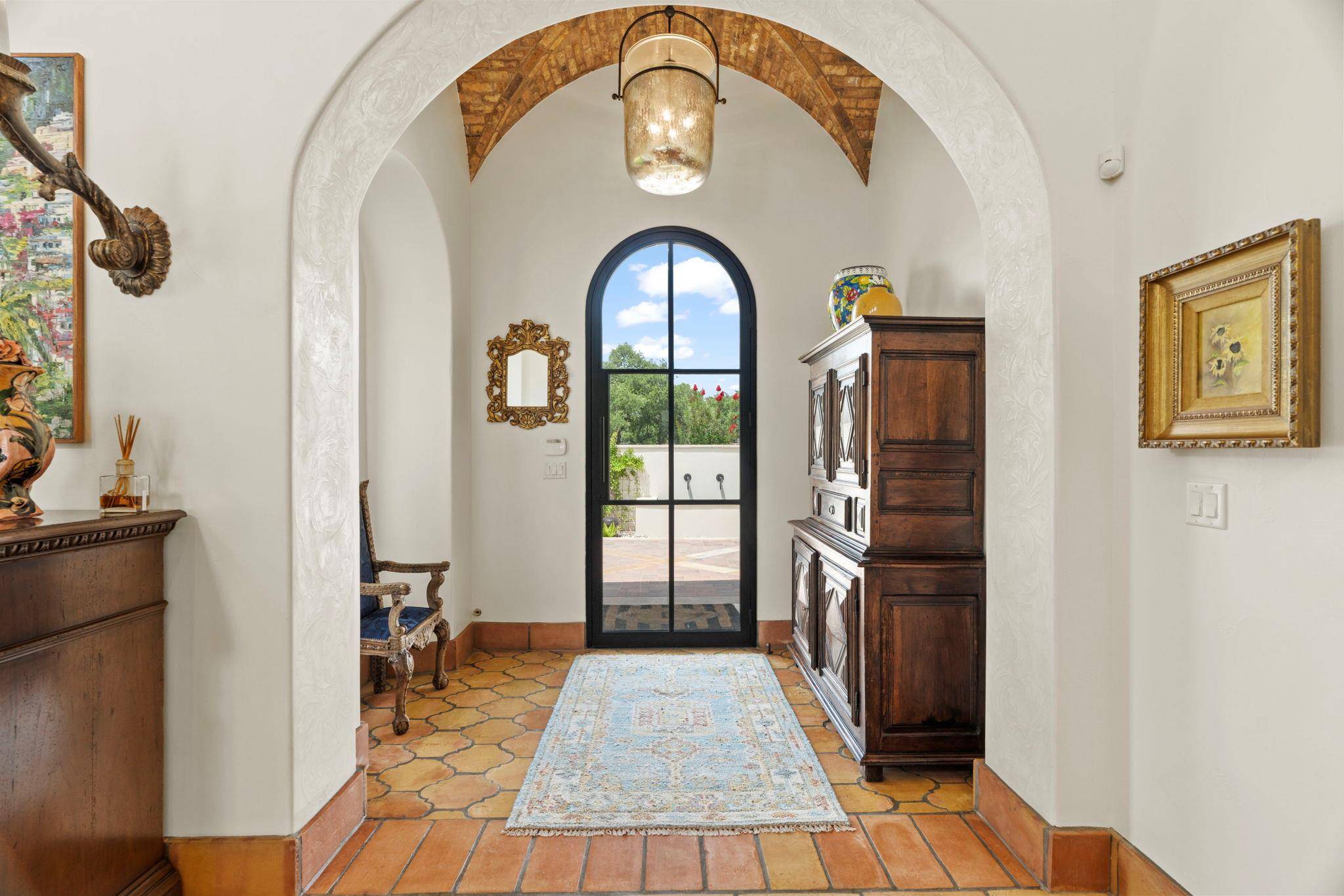 125 Plaza Escondido, Horseshoe Bay, TX 78657