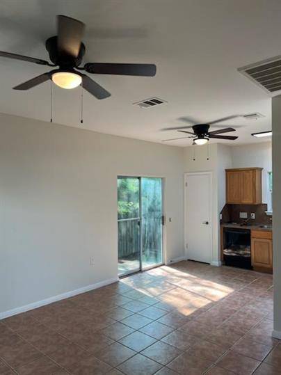 1604 Singleton Ave #B, Austin, TX 78702