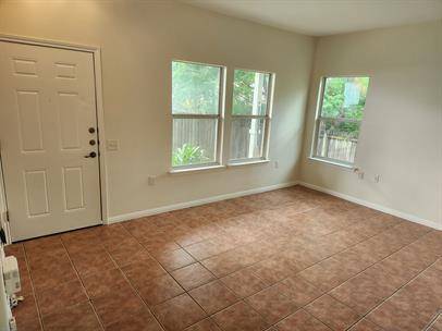 1604 Singleton Ave #B, Austin, TX 78702