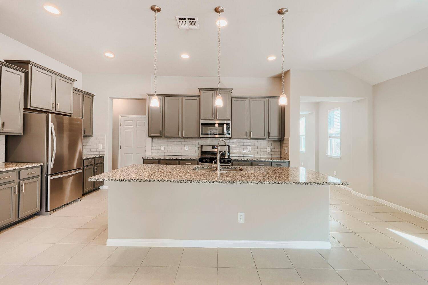 170 Silver Glen DR, Kyle, TX 78640