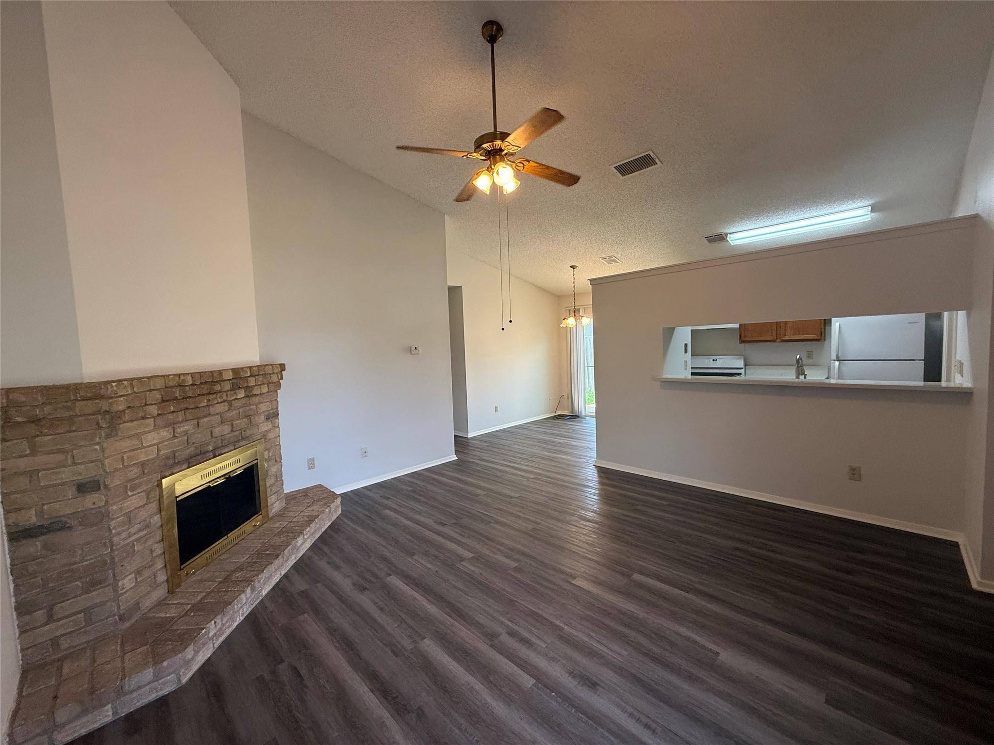 416 Greenlawn BLVD, Round Rock, TX 78664
