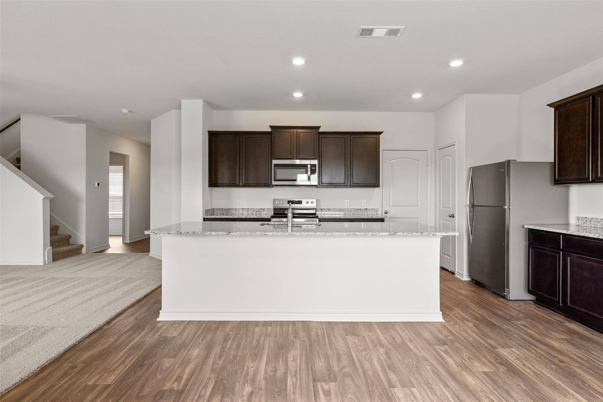 14301 Prairie Sod LN, Elgin, TX 78621