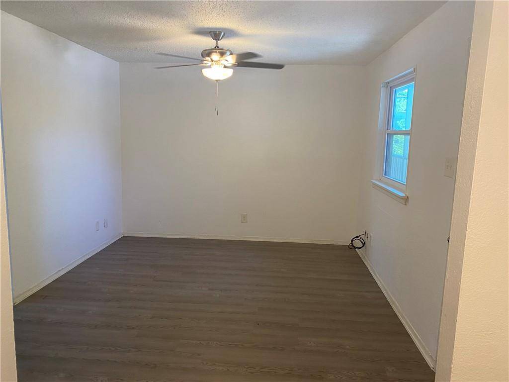 2401 Manor RD #207, Austin, TX 78722