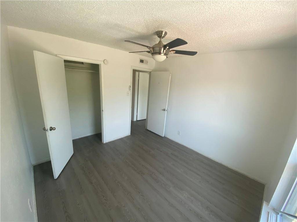 2401 Manor RD #207, Austin, TX 78722