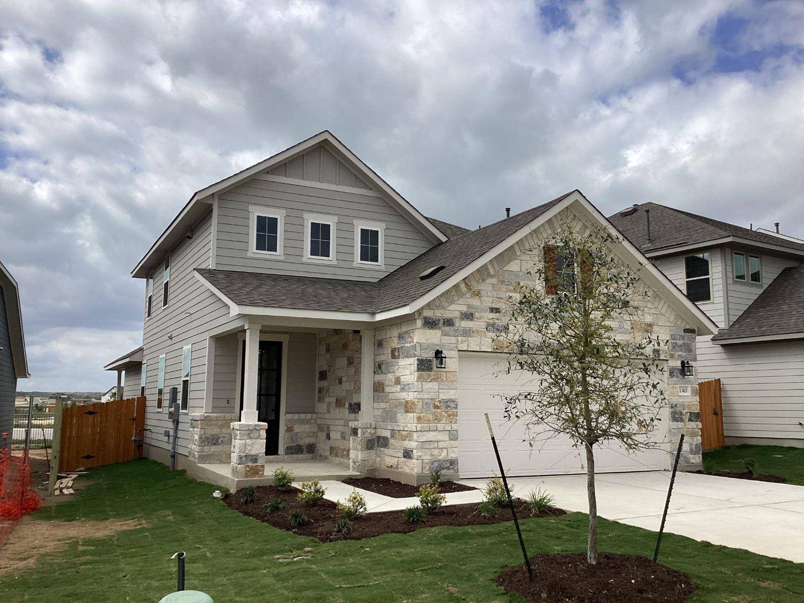 306 Possumhaw LN, San Marcos, TX 78666