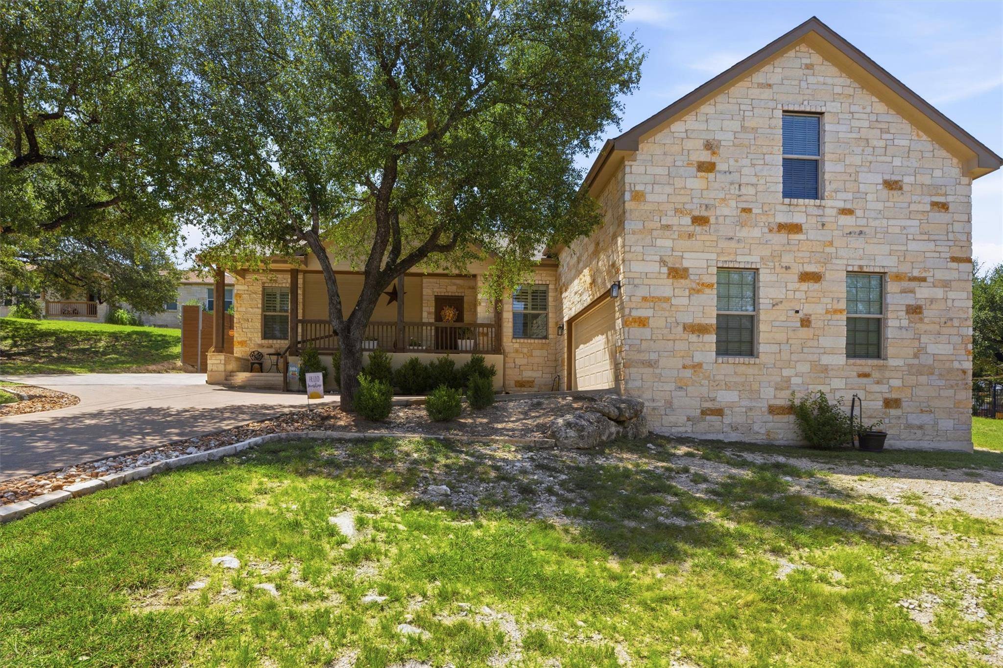 21911 Moffat DR, Briarcliff, TX 78669