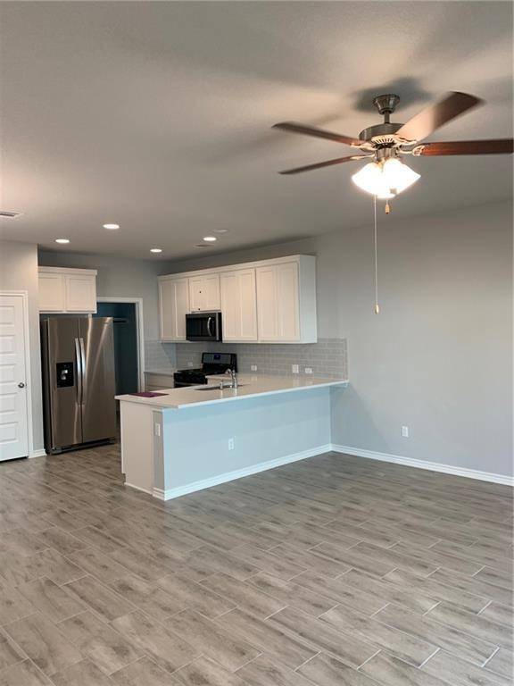 1848 Arendale DR, Leander, TX 78641