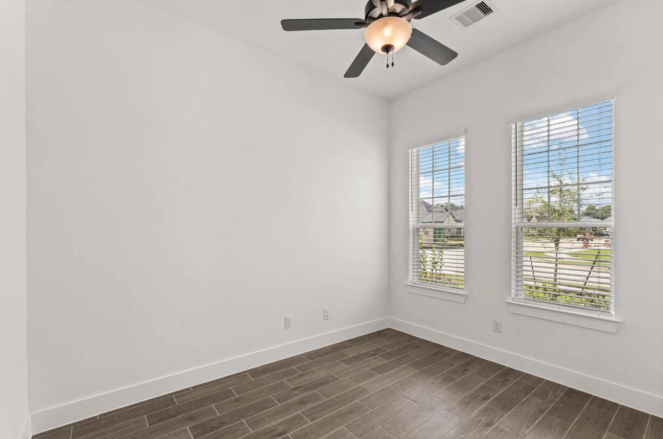 13808 Ryan Range LN, Elgin, TX 78621