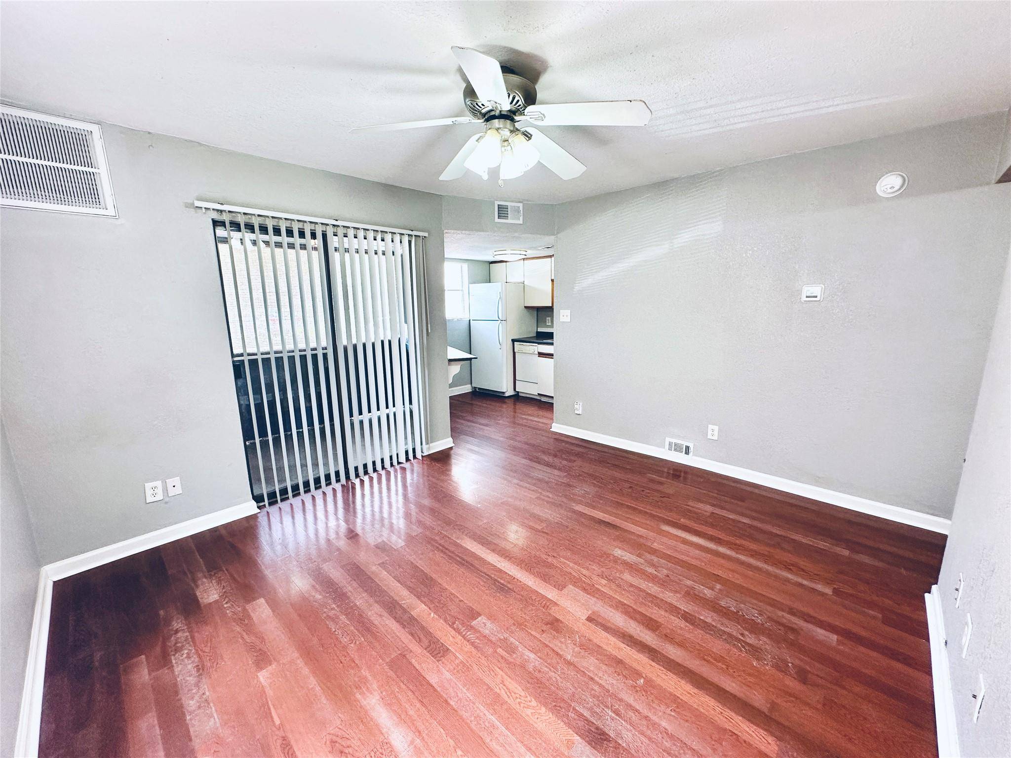 2500 Burleson RD #209, Austin, TX 78741