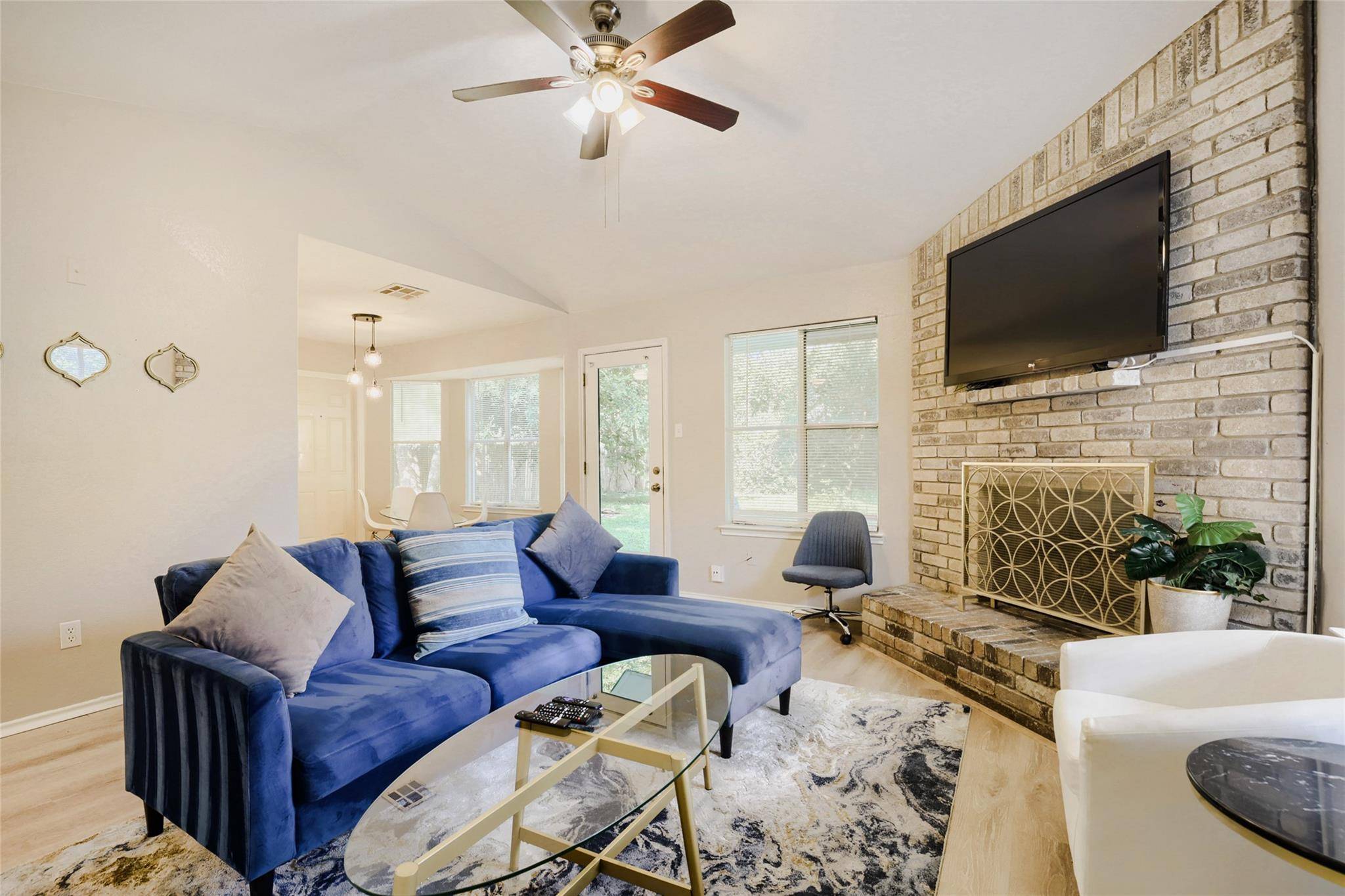 16402 Parkway DR, Pflugerville, TX 78660