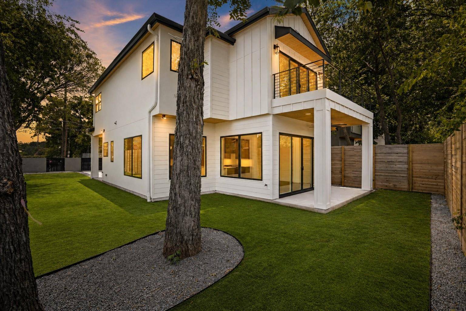752 Pedernales ST, Austin, TX 78702