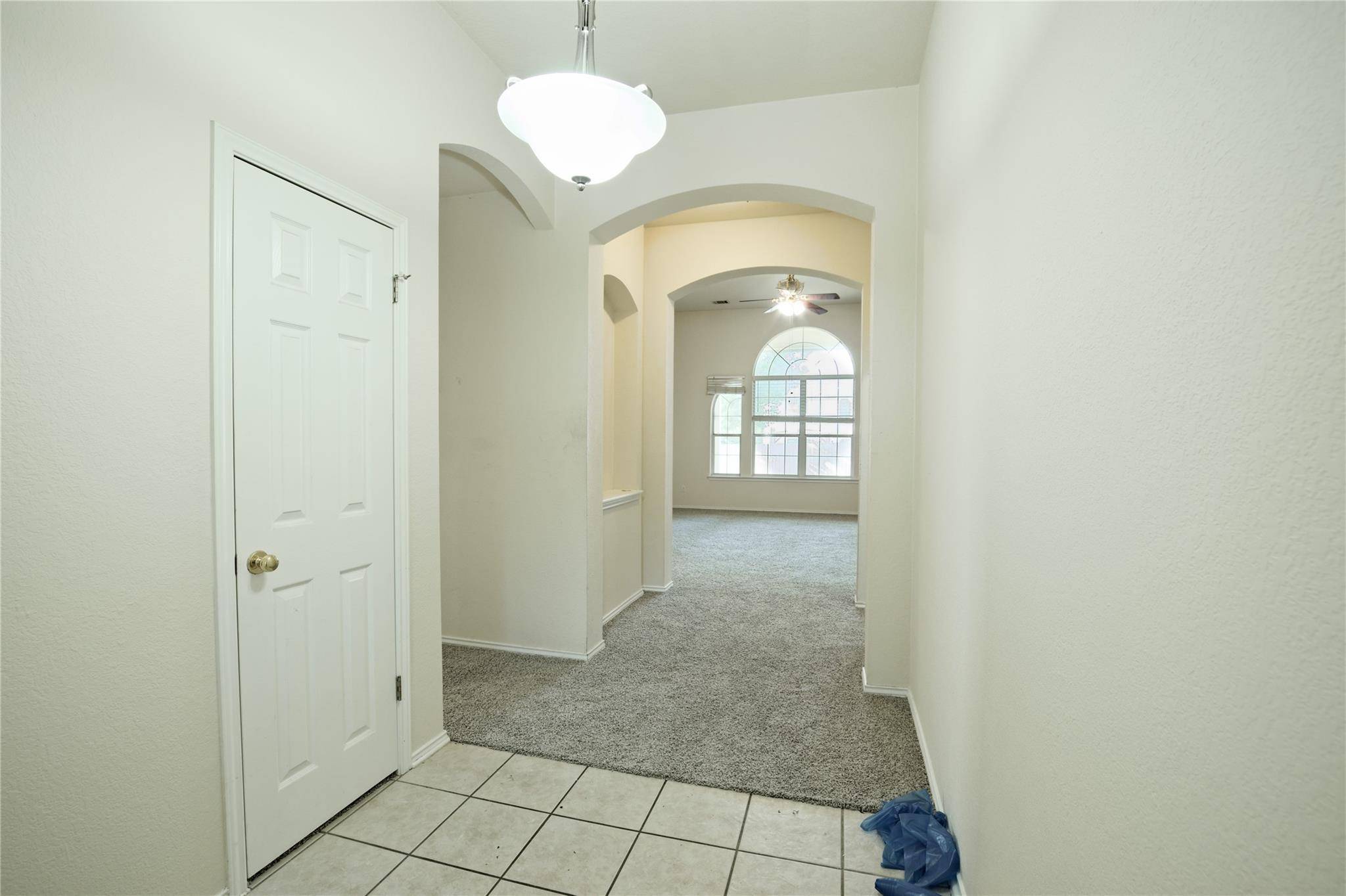 704 Thrush DR, Leander, TX 78641