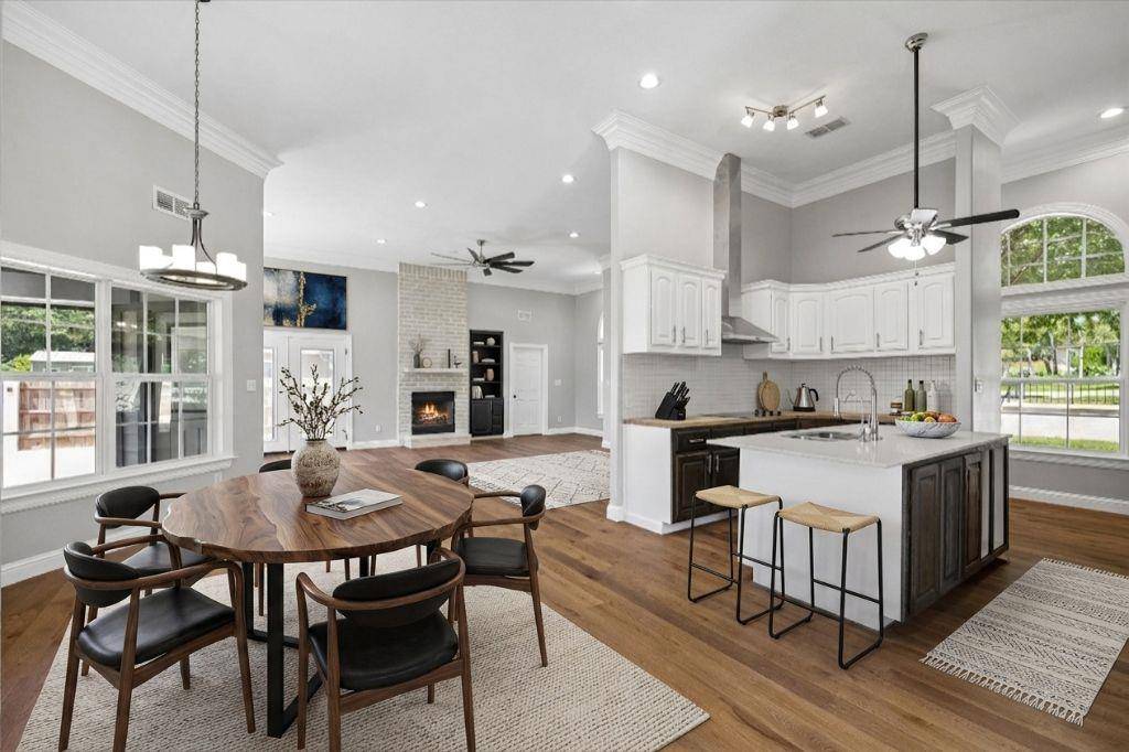 321 Quarry Springs DR, San Marcos, TX 78666