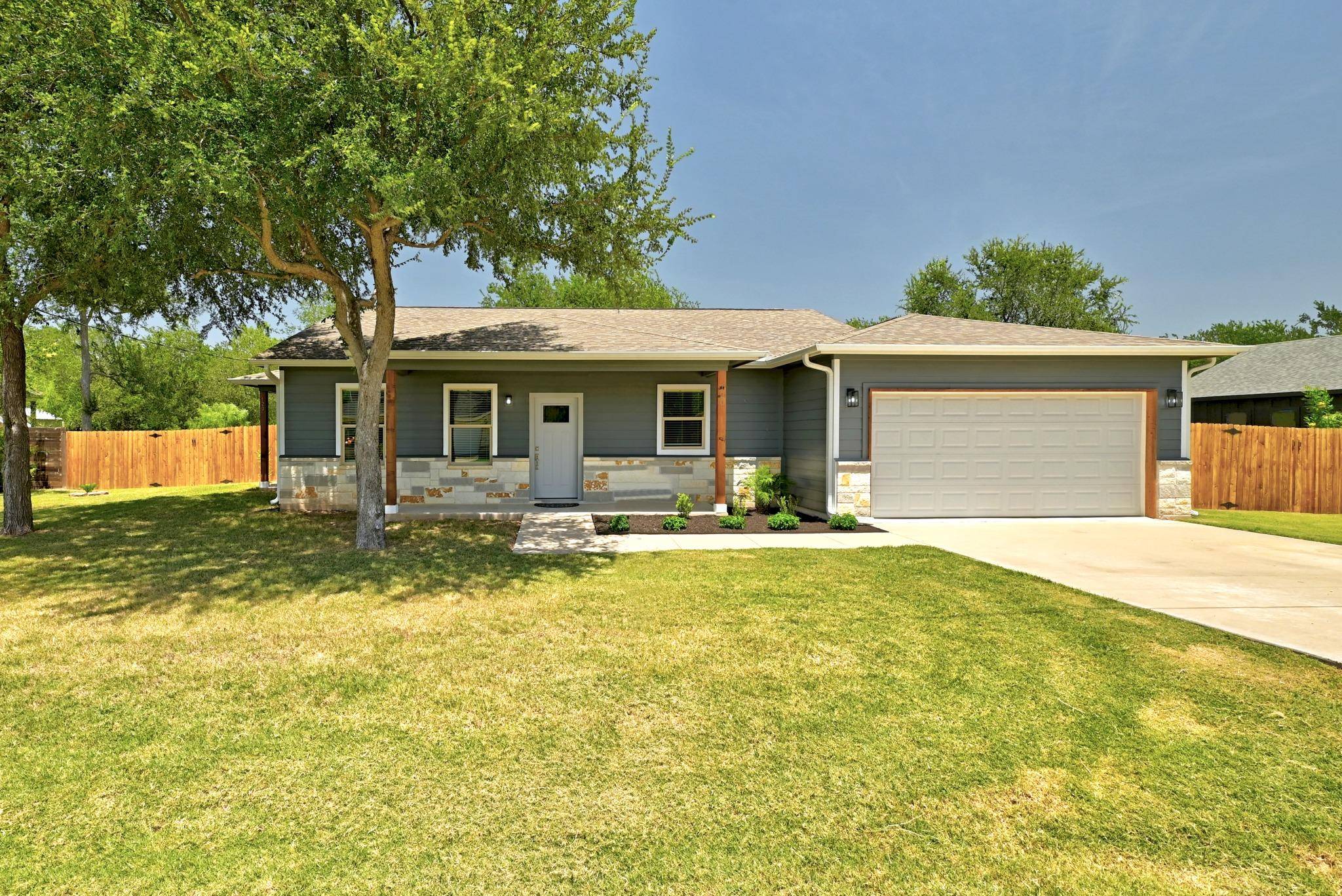 120 Waianae CT, Bastrop, TX 78602
