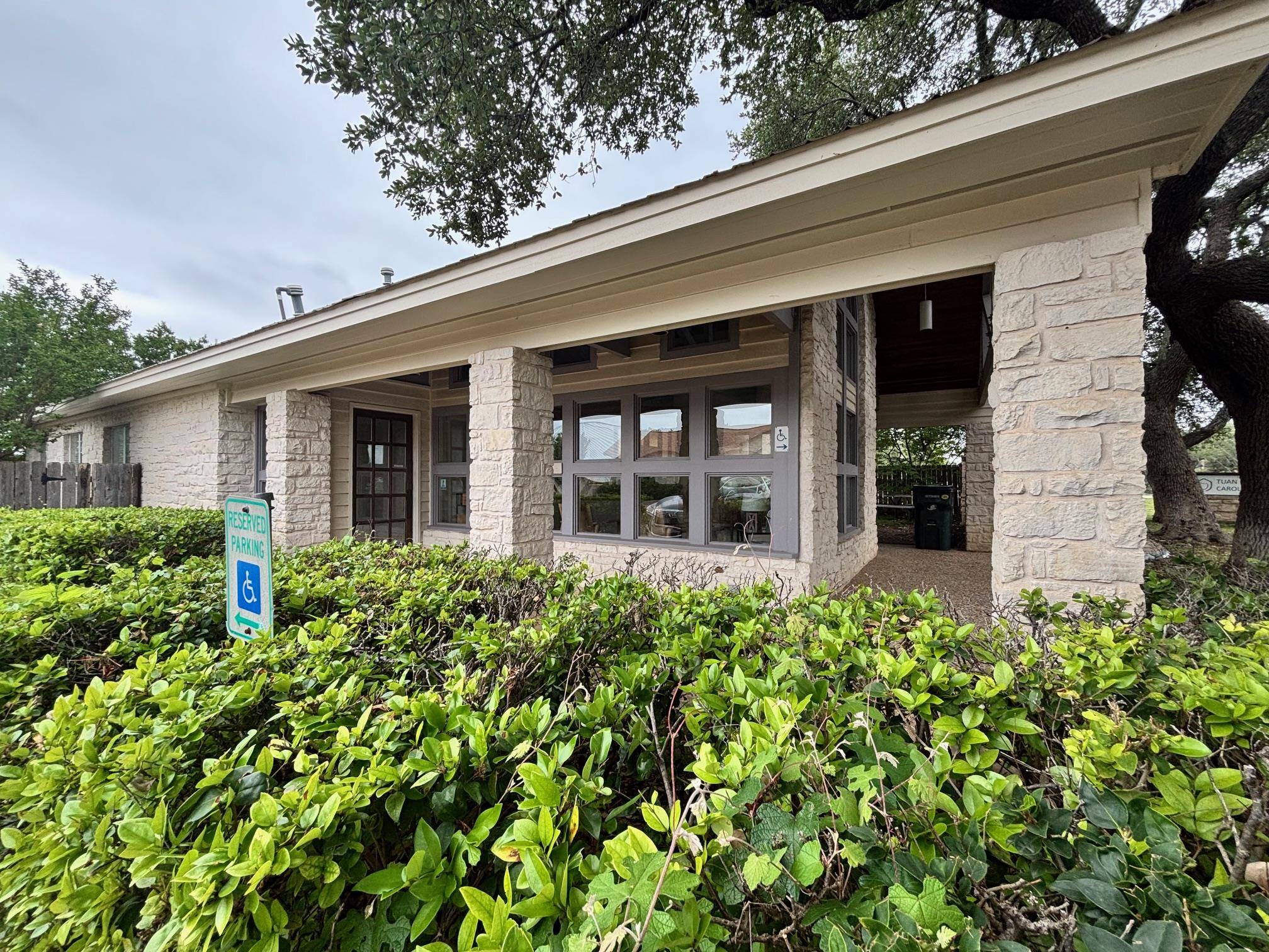 3737 Williams DR, Georgetown, TX 78628