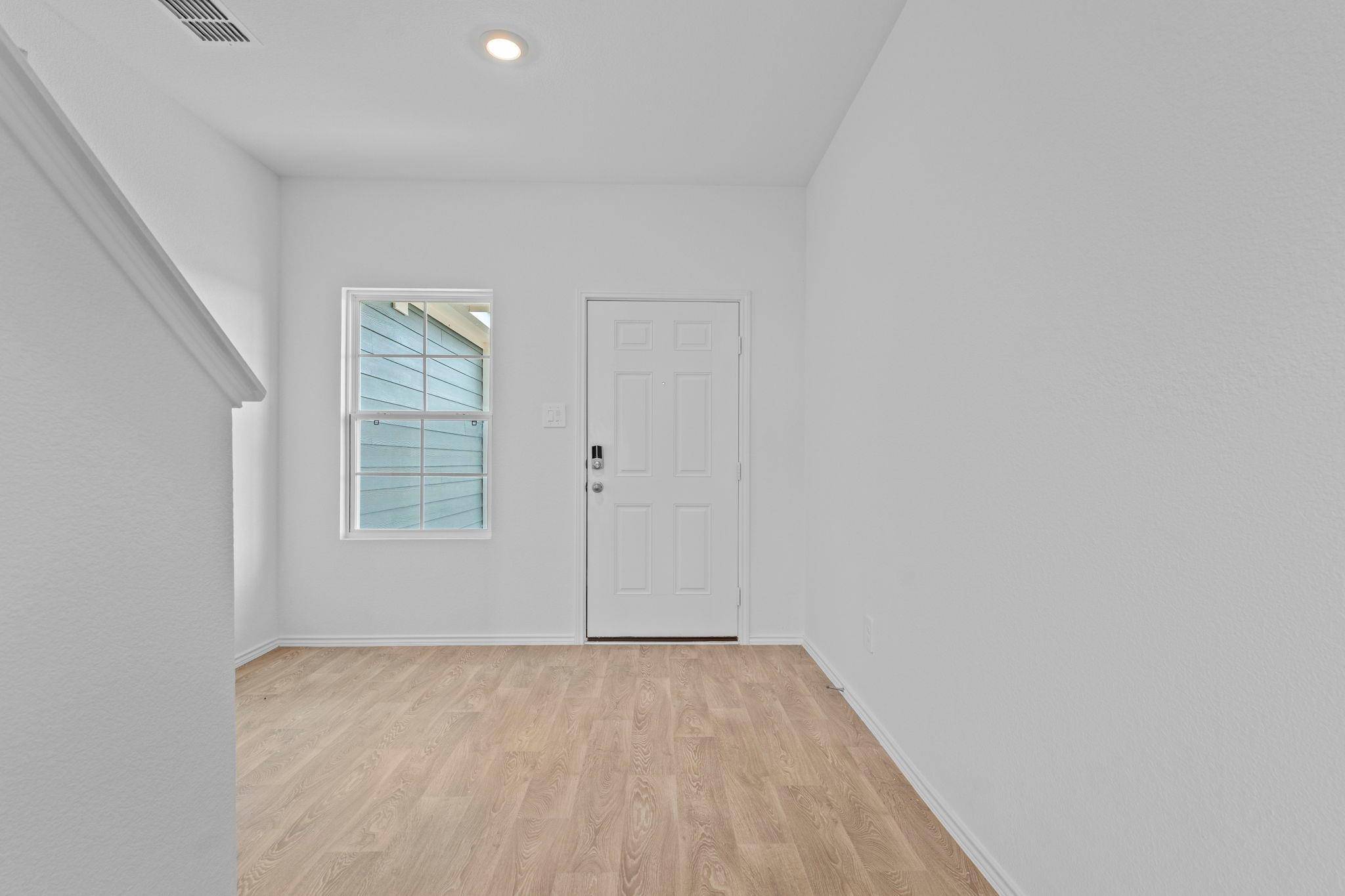 175 Arnold LOOP, Uhland, TX 78640